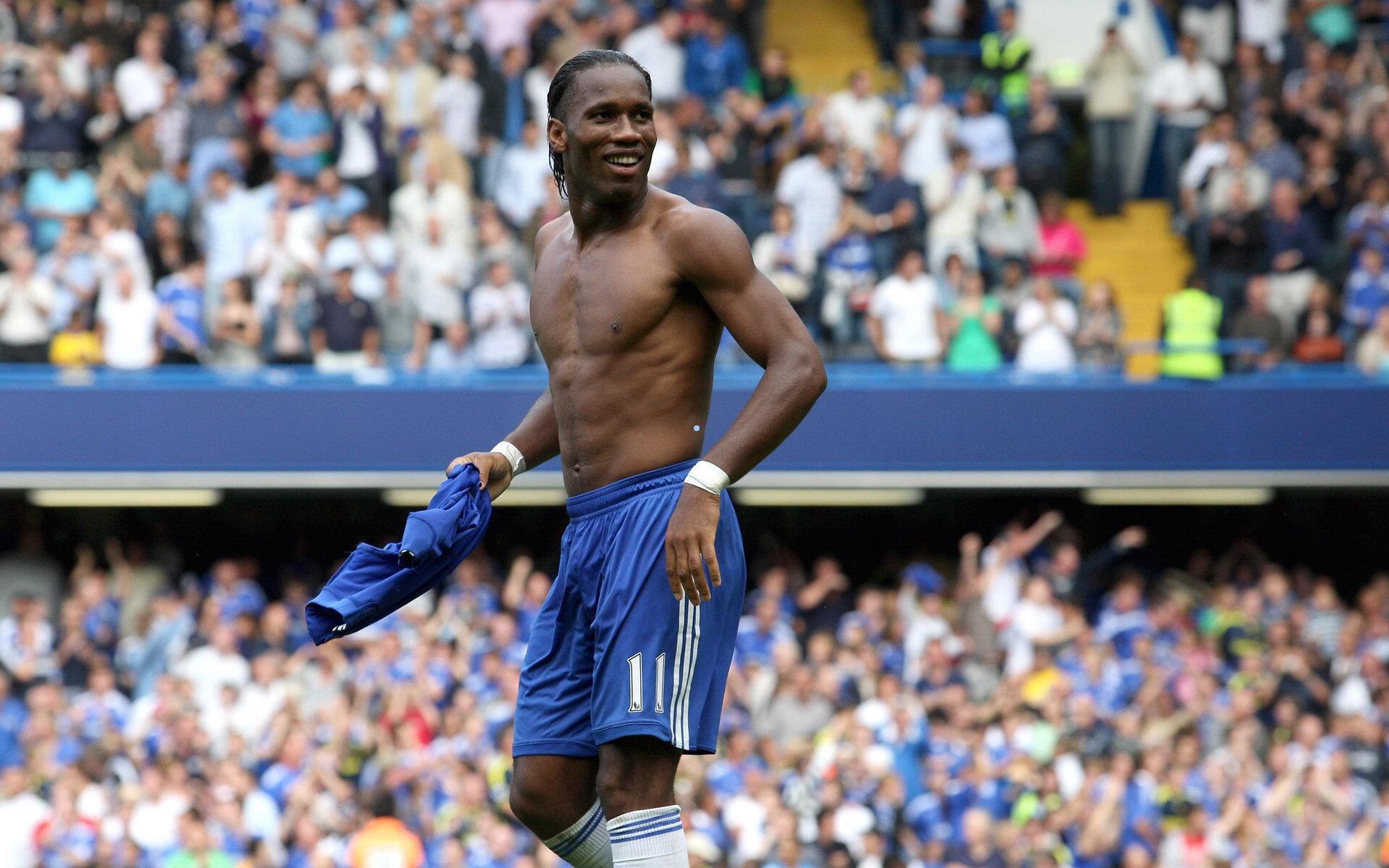 路易斯·恩里克告别巴黎圣日耳曼在即?六冠传奇的欧洲征程与球迷情感交织